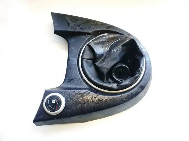 Mazda 2 (2010 - 2014) d65164341 Прочие детали салона — фото 1
