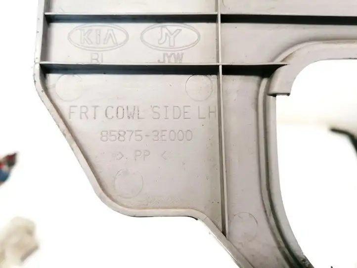 Kia Sorento (2002 - 2006) 858753E000 Прочие детали салона — фото 3