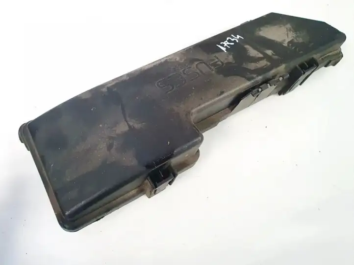 Volvo S60 (2000 - 2004) 9494211 Крышка ящика предохранителей — фото 1