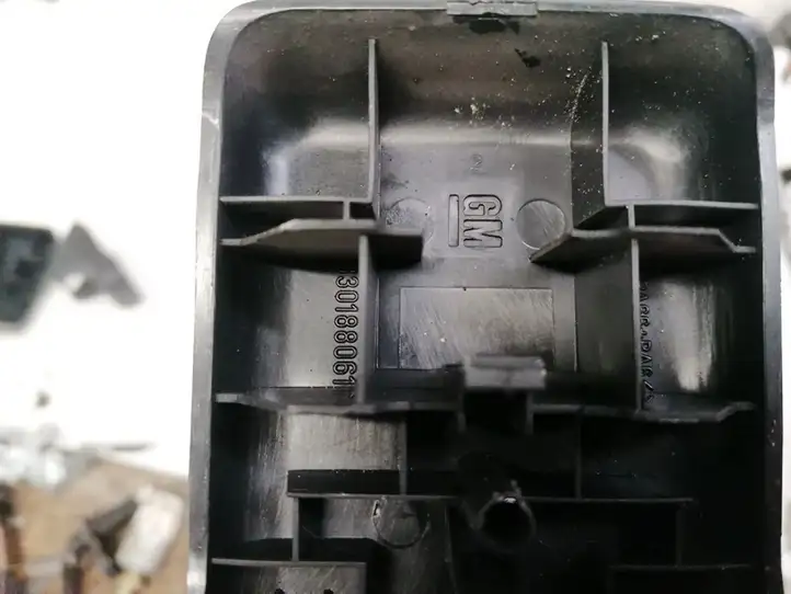 Opel Signum (2002 - 2008)  330188061 Другая деталь салона