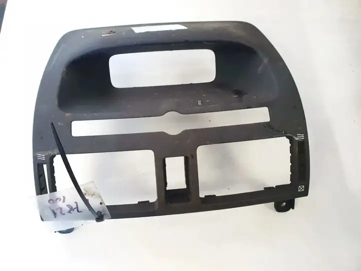 Toyota Avensis T250 (2003 - 2006)   Другая деталь салона