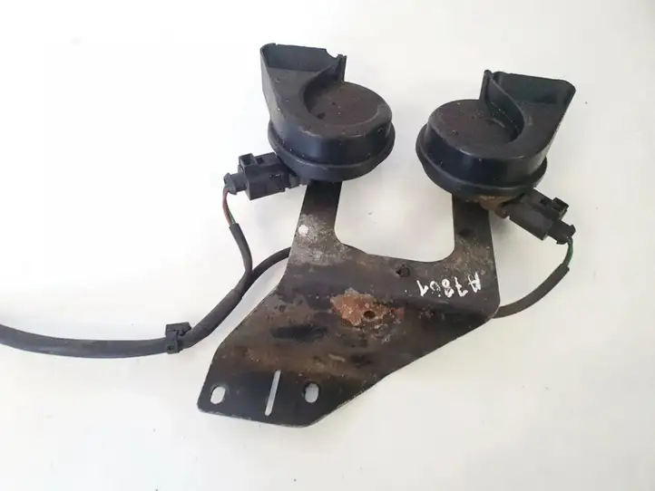 Audi A6 (2004 - 2008)  011165 Звуковой сигнал