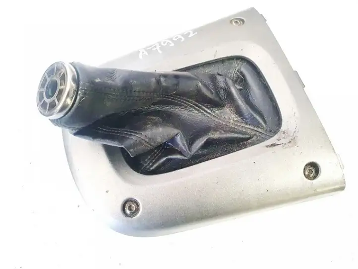 Toyota RAV 4 (XA20) (2000 - 2005) 5880442010 Прочие детали салона — фото 1