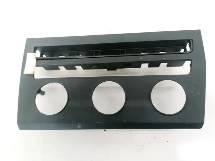 Seat Leon (5F) (2012 - 2019)  5F0858060B Другая деталь салона