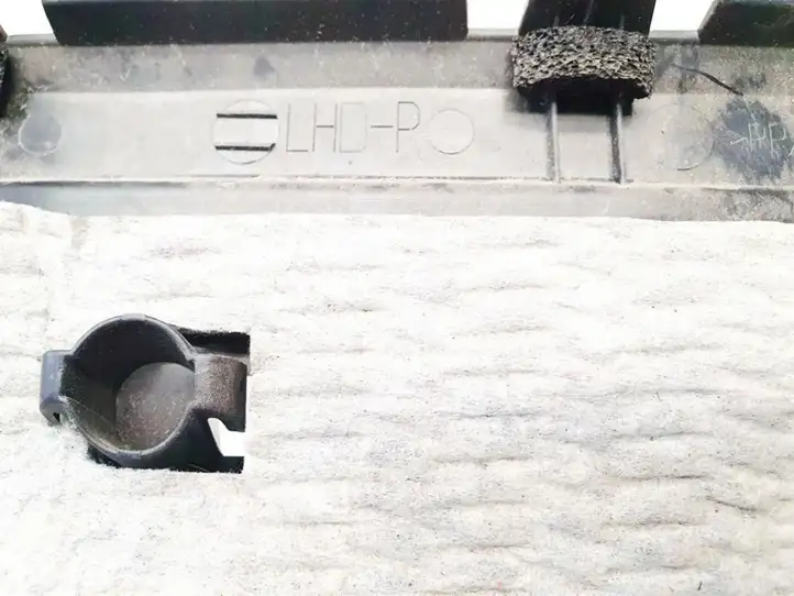 Toyota Auris 150 (2006 - 2012)   Другая деталь салона