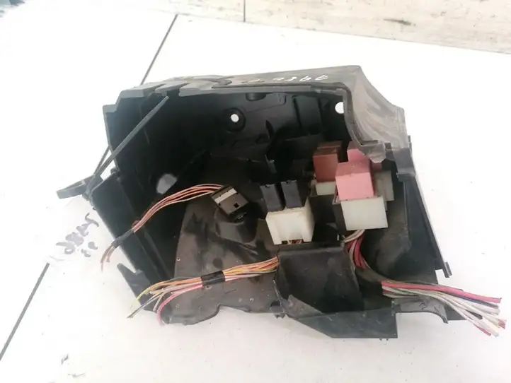 Renault Scenic II -  Grand scenic II (2003 - 2006)   Ящик предохранителей (комплект)