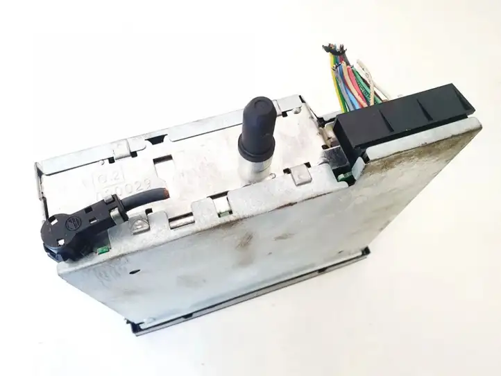 Peugeot 307 CC (2001 - 2005) 96545978xt00 Магнитола / мультимедийная система — фото 2
