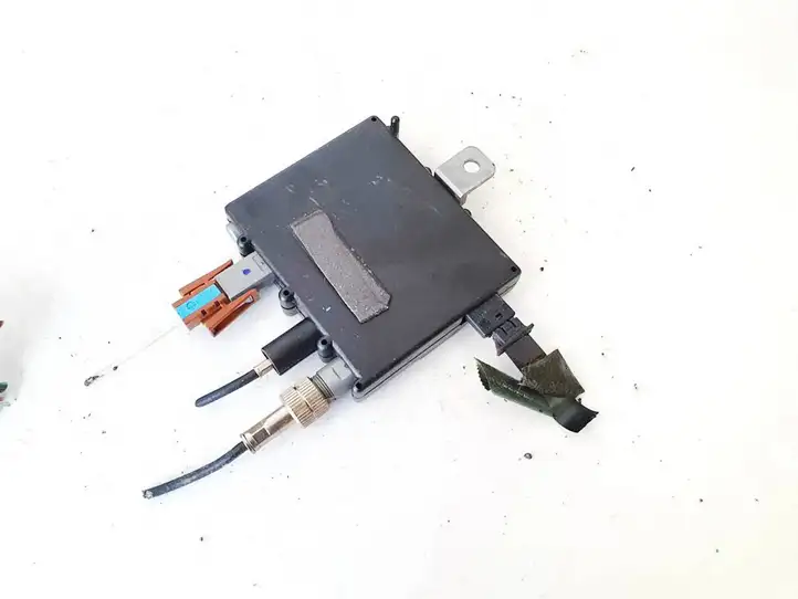 BMW X5 E53 (1999 - 2006)  6906070 Блок управления антенной