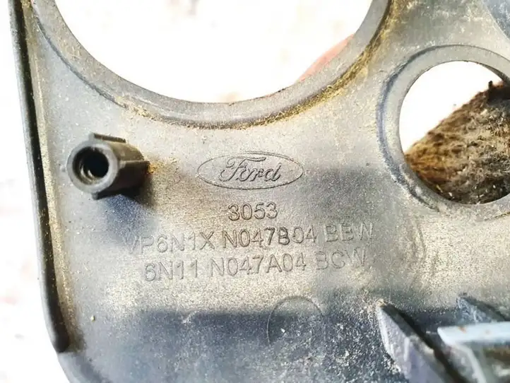 Ford Fusion (2002 - 2005)  6n11n047a04bc Другая деталь салона