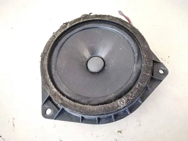 Toyota Avensis Verso (2001 - 2004) 8616044120 Динамики передних дверей — фото 1