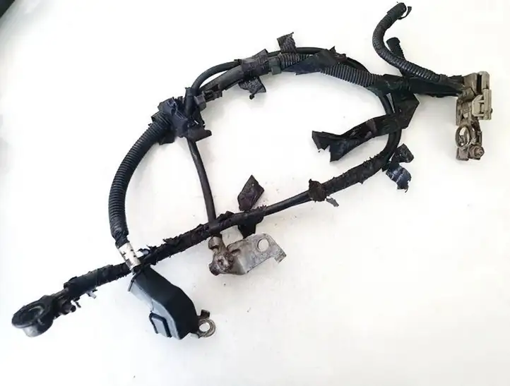 Subaru Legacy (2009 - 2013) 70346320 Плюсовой провод аккумулятора — фото 1