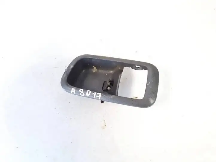 Toyota Previa (XR30, XR40) II (2000 - 2006) 6927822050 Прочие детали салона — фото 1