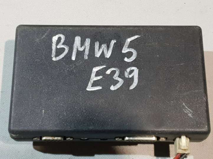 BMW 5 E39 Pavarų dėžės detalė