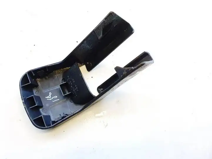 Toyota Corolla Verso AR10 (2004 - 2009) 721270f010 Прочие детали салона — фото 3