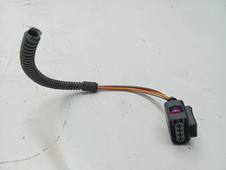 Porsche Macan (2019 - )  8K0973724 Другой проводник