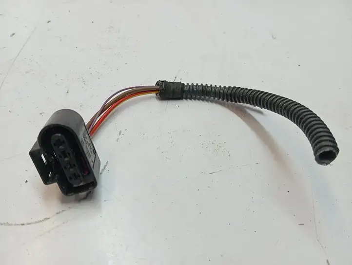 Porsche Macan (2019 - )  8K0973724 Другой проводник