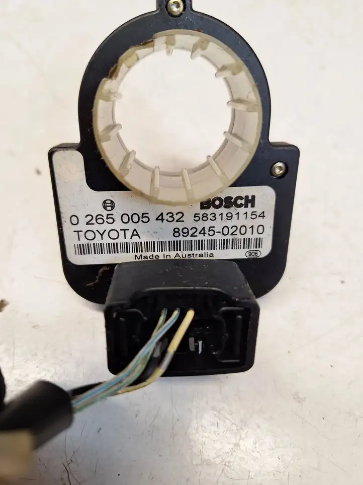 Toyota Avensis T250 (2003 - 2006) 8924502010 Датчик угла поворота руля — фото 3