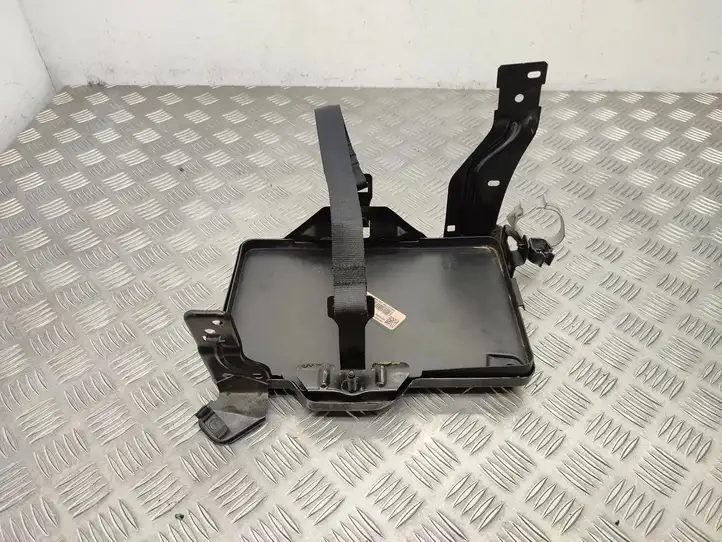Jeep Compass (2017 - ) E02294030BLR Площадка аккумулятора — фото 2