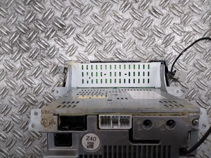 Subaru Legacy (2003 - 2009)   Радио/ проигрыватель CD/DVD / навигация