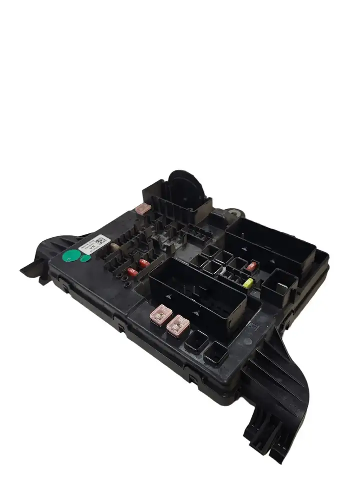 Opel Insignia A (2008 - 2017) 1327731703 Блок предохранителей — фото 4