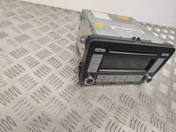 Volkswagen PASSAT B6 (2005 - 2010)  1K0035186R Радио/ проигрыватель CD/DVD / навигация