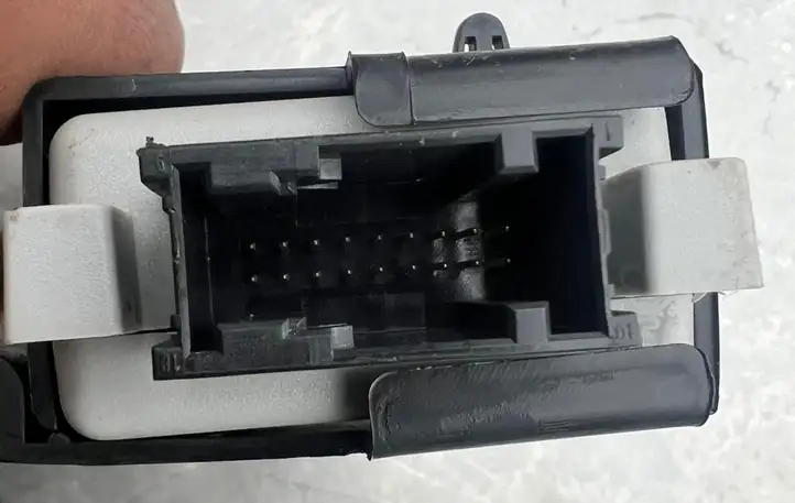 Volkswagen Touran I (2003 - 2010) 1K0035729E Блок GSM — фото 4