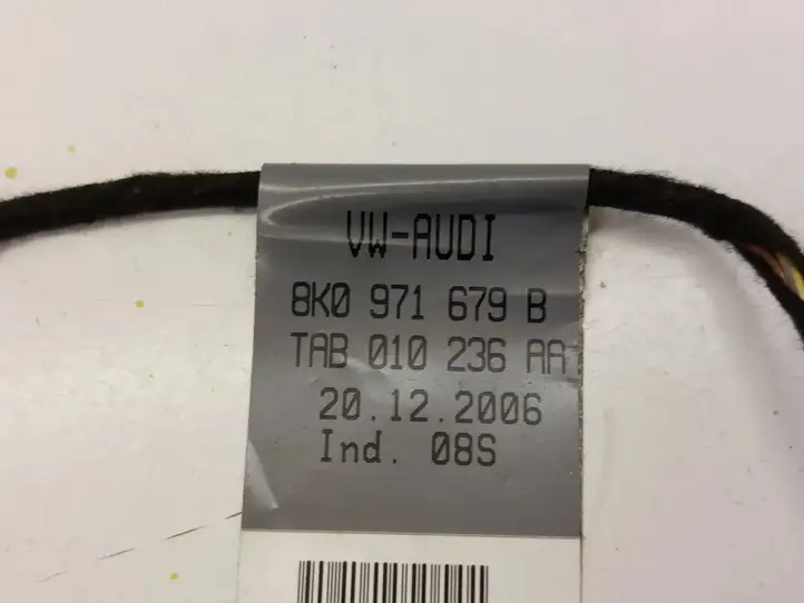 Audi A4 S4 B8 8K (2007 - 2011) 8K0971679B Прочая электропроводка — фото 3