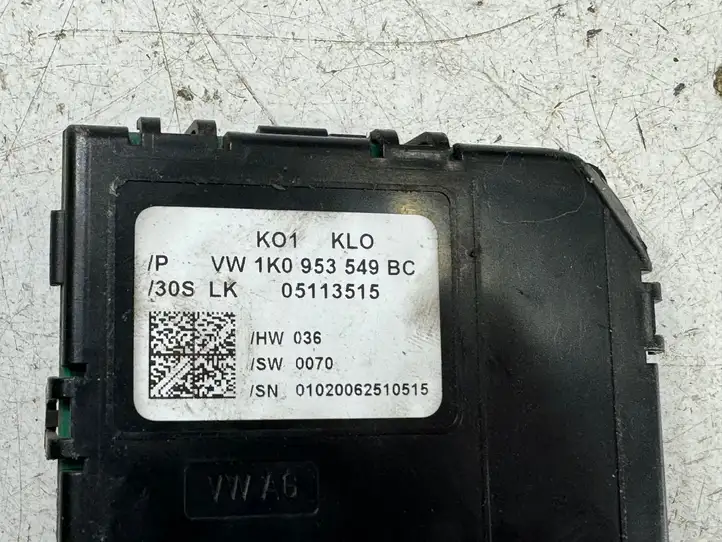Volkswagen Golf V (2003 - 2009) 1K0953549BC Датчик угла поворота руля — фото 3