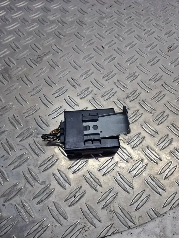 Toyota Yaris (2003 - 2005) 886500D090 Модуль управления кондиционером — фото 1