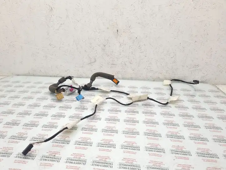 Volkswagen Touran II (2010 - 2016) 1T0971557BC Проводка передней двери — фото 2