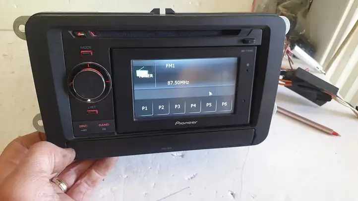 Volkswagen Golf Plus (2004 - 2008) PIONEER Магнитола / мультимедийная система — фото 2