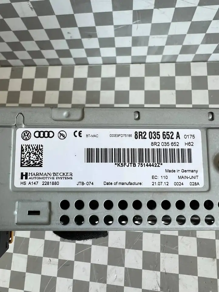 Audi Q5 SQ5 (2008 - 2012) 8R2035652A Магнитола / мультимедийная система — фото 5