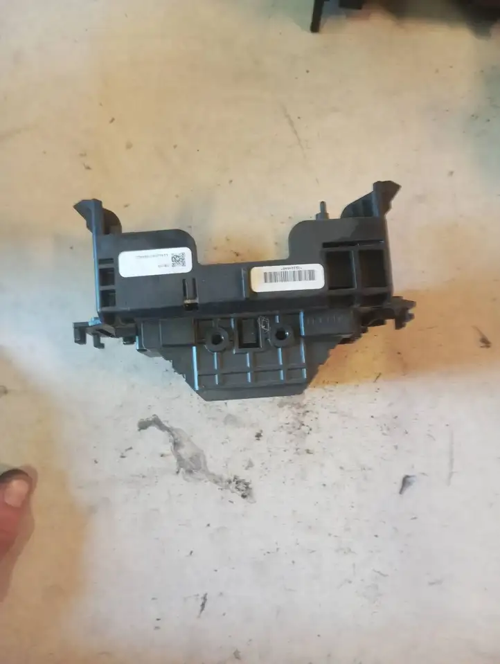 Volvo S60 (2010 - 2013) 31334640 Датчик угла поворота руля — фото 1