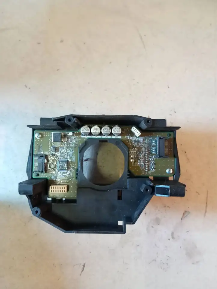Volvo C30 (2010 - 2013) 31313108 Датчик угла поворота руля — фото 4