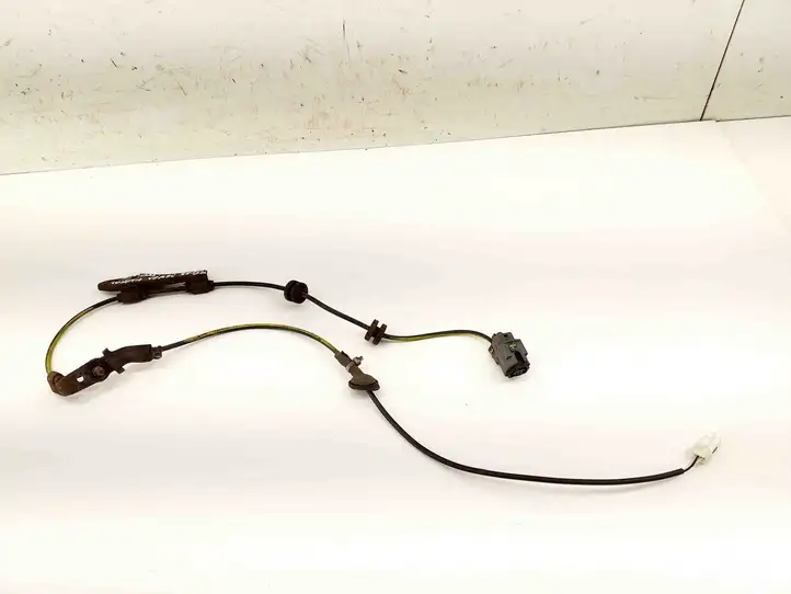 Toyota Verso (2012 - 2015) Прочая электропроводка — фото 1