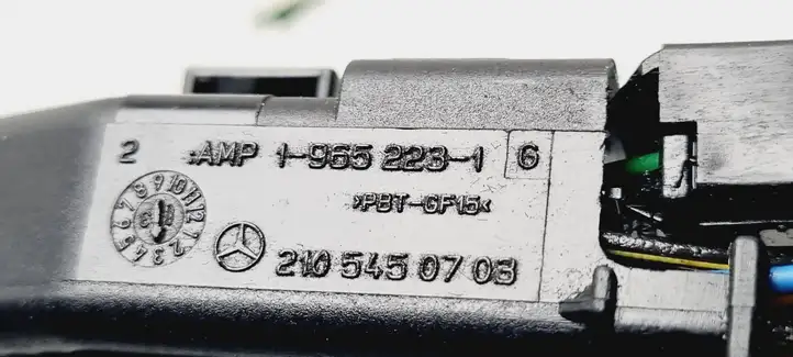 Mercedes-Benz C W203 (2000 - 2007) 2105450703 Прочая электропроводка — фото 3