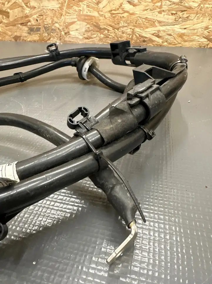 Porsche 911 991 (2011 - 2019)  95B971225C Минусовый провод (аккумулятора)