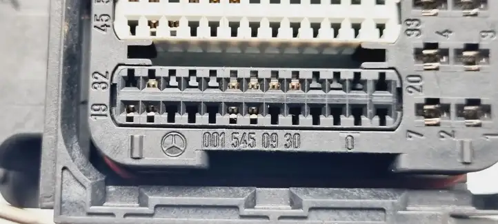 Mercedes-Benz C W203 (2000 - 2007) 0015450930 Прочая электропроводка — фото 3