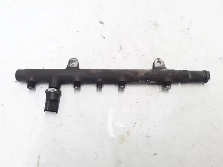 Opel Vivaro (2001 - 2006) 8200347176 Магистральная топливная трубка — фото 1