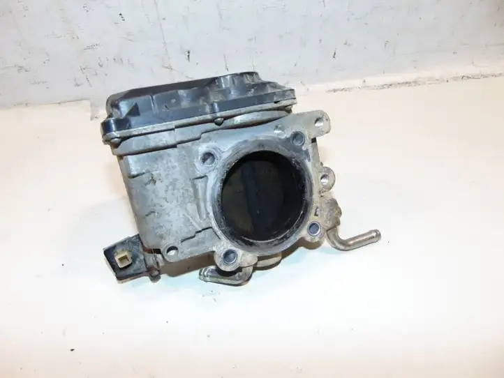 Toyota Avensis T250 (2003 - 2006) 2203028050 Дроссельная заслонка — фото 4