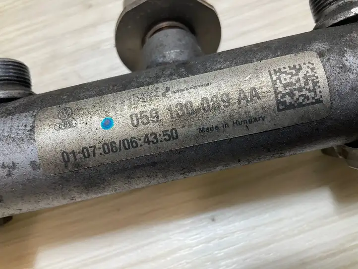 Audi A6 S6 C6 4F (2004 - 2008) 059130089AA Регулятор давления топлива — фото 2