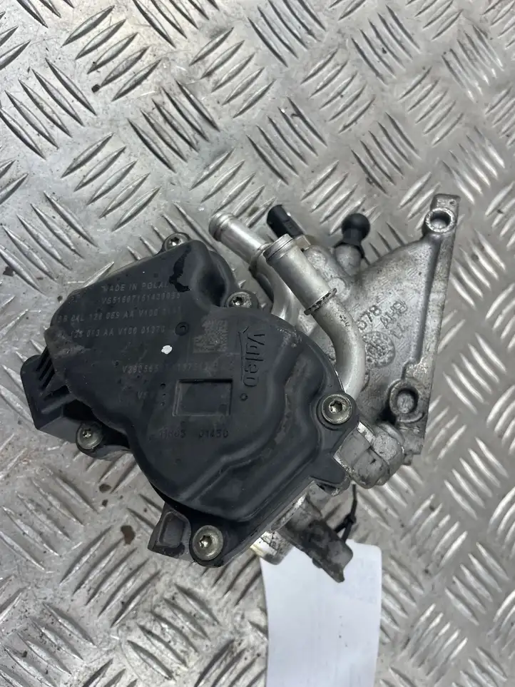 Volkswagen PASSAT B8 (2015 - ) 04L128637A Дроссельная заслонка — фото 5