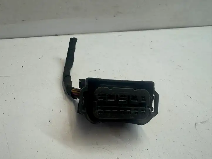 BMW 3 F30 F35 F31 (2012 - 2018) 6913653 Прочая электропроводка — фото 1