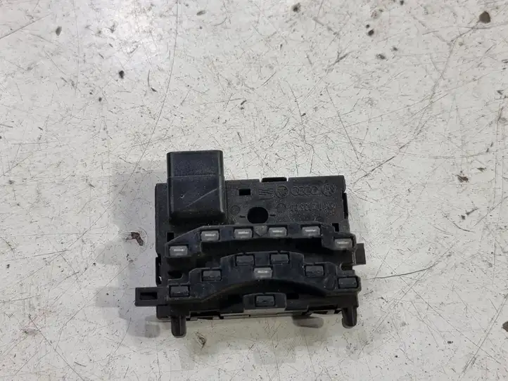 Volkswagen Touran I (2003 - 2010) 1K0959654 Датчик угла поворота руля — фото 6
