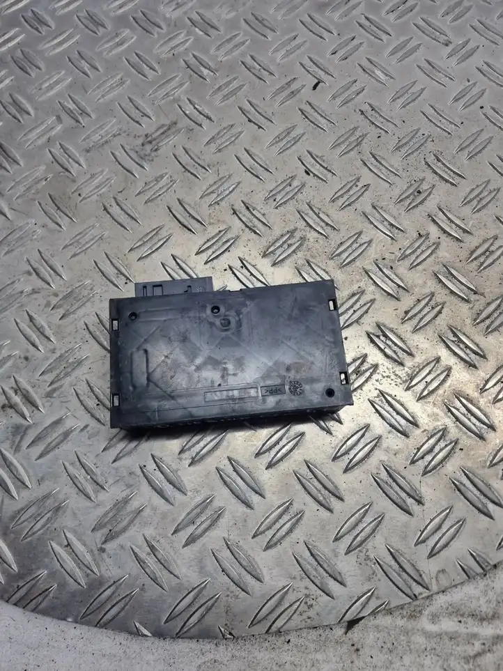 Opel Astra H (2004 - 2009) 454942368 Блок GSM — фото 2