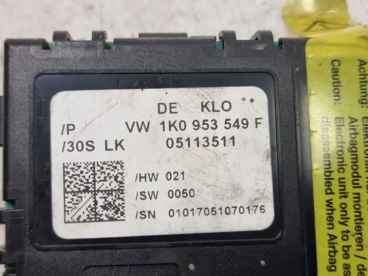 Volkswagen Golf V (2003 - 2009) 1K0953549F Датчик угла поворота руля — фото 4