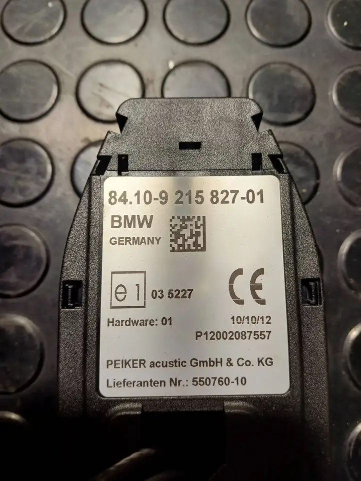 BMW 5 F10 F11 (2009 - 2016) 9215827 Блок GSM — фото 3