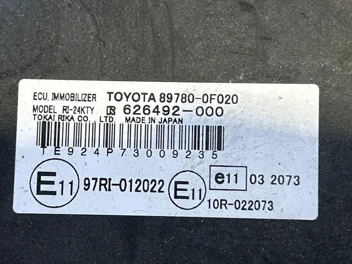 Toyota Corolla Verso AR10 (2004 - 2009) 897800F020 Блок иммобилайзера — фото 2
