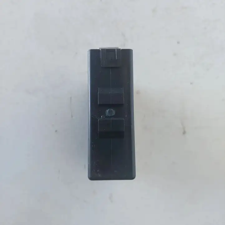 (2017 - ) 8905078012 Блок управления стояночным тормозом — фото 5