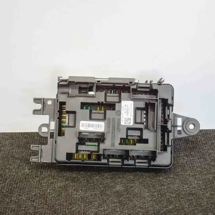 BMW 2 F22 F23 (2013 - 2017) 9389070 Блок предохранителей (комплект) — фото 2